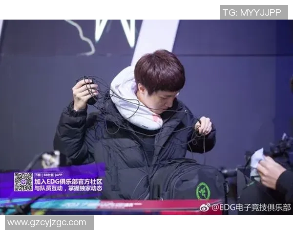 杨伟独家分享排球技巧与心得助你提升竞技水平与团队协作能力